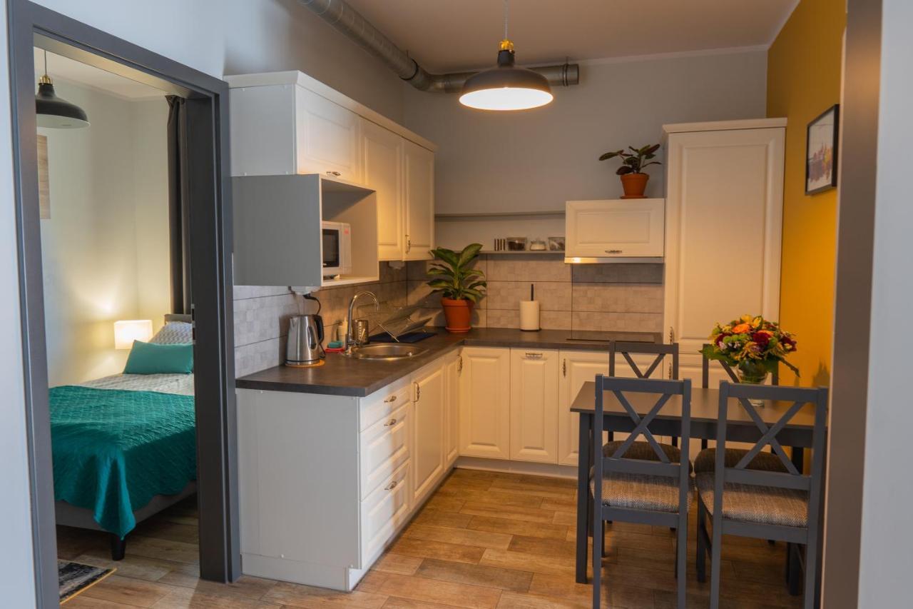 Moon Hostel Poznan Bagian luar foto