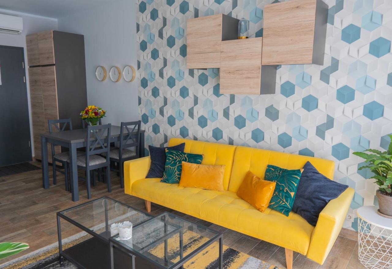 Moon Hostel Poznan Bagian luar foto