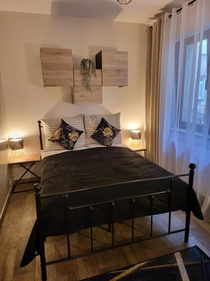 Moon Hostel Poznan Bagian luar foto