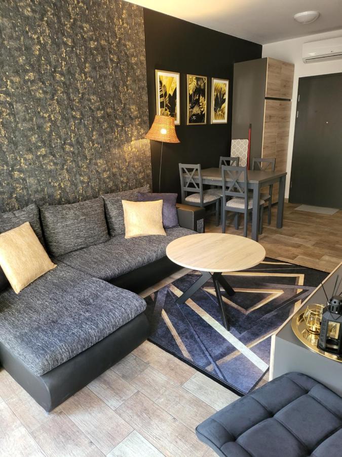Moon Hostel Poznan Bagian luar foto