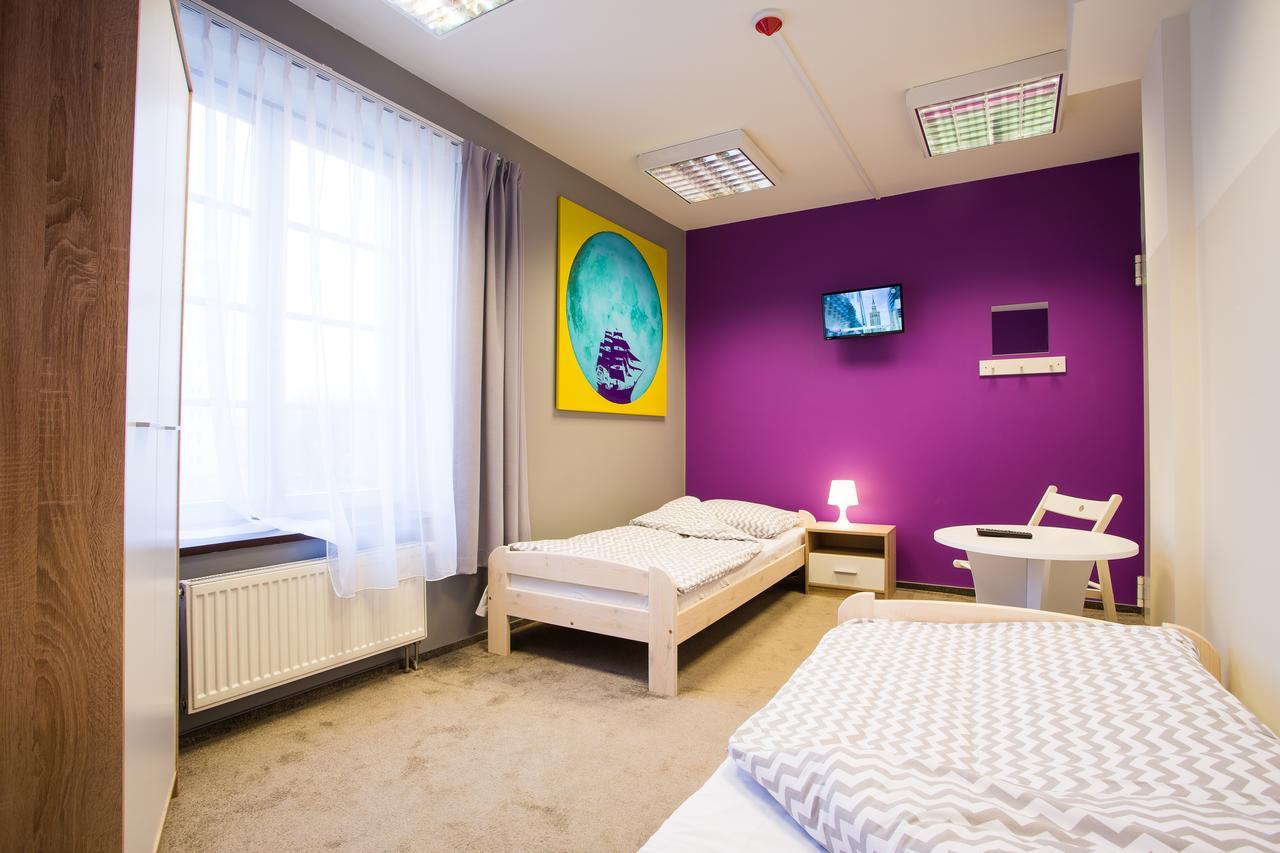 Moon Hostel Poznan Bagian luar foto