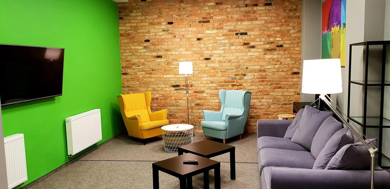 Moon Hostel Poznan Bagian luar foto