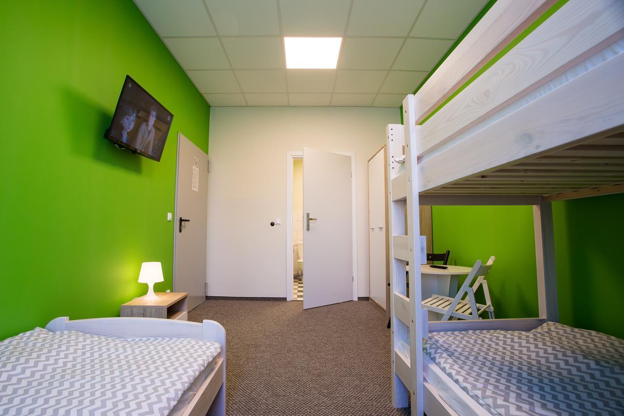 Moon Hostel Poznan Bagian luar foto