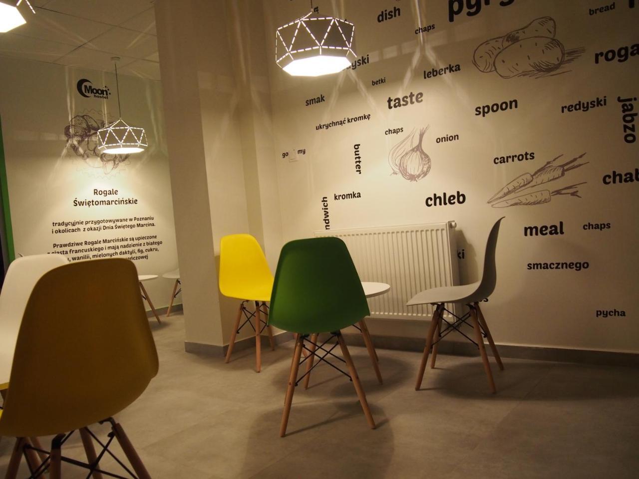 Moon Hostel Poznan Bagian luar foto
