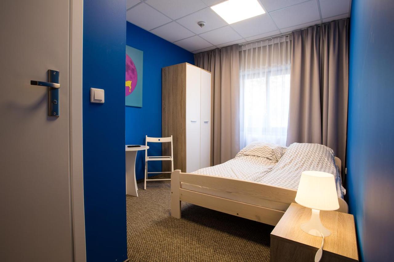 Moon Hostel Poznan Bagian luar foto