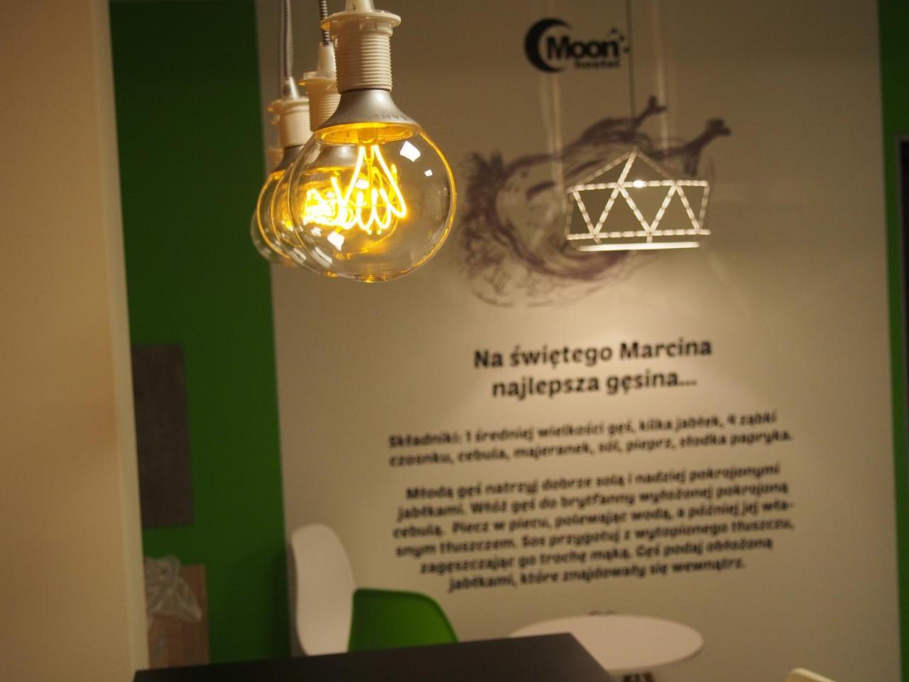 Moon Hostel Poznan Bagian luar foto