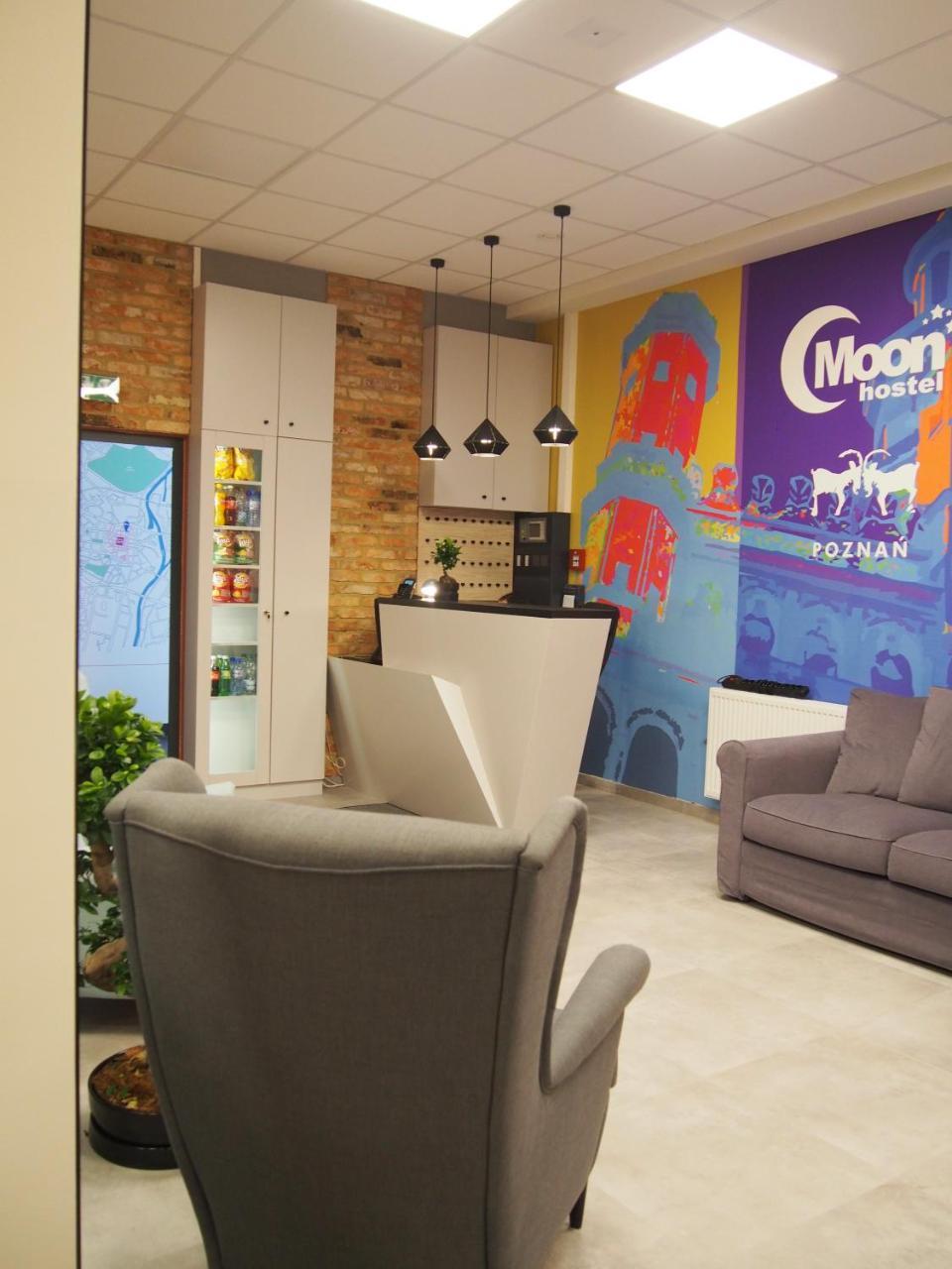 Moon Hostel Poznan Bagian luar foto