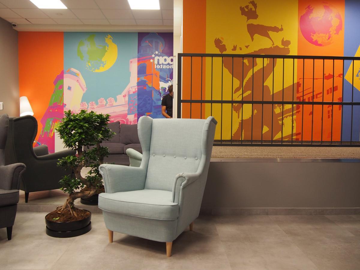 Moon Hostel Poznan Bagian luar foto